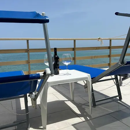 Vakantiehuis Casa In Salento Sul Mare Con Terrazze Panoramiche Casalabate
