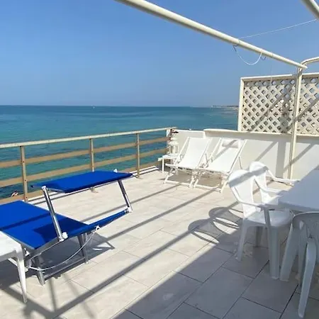 Casa In Salento Sul Mare Con Terrazze Panoramiche Holiday home *